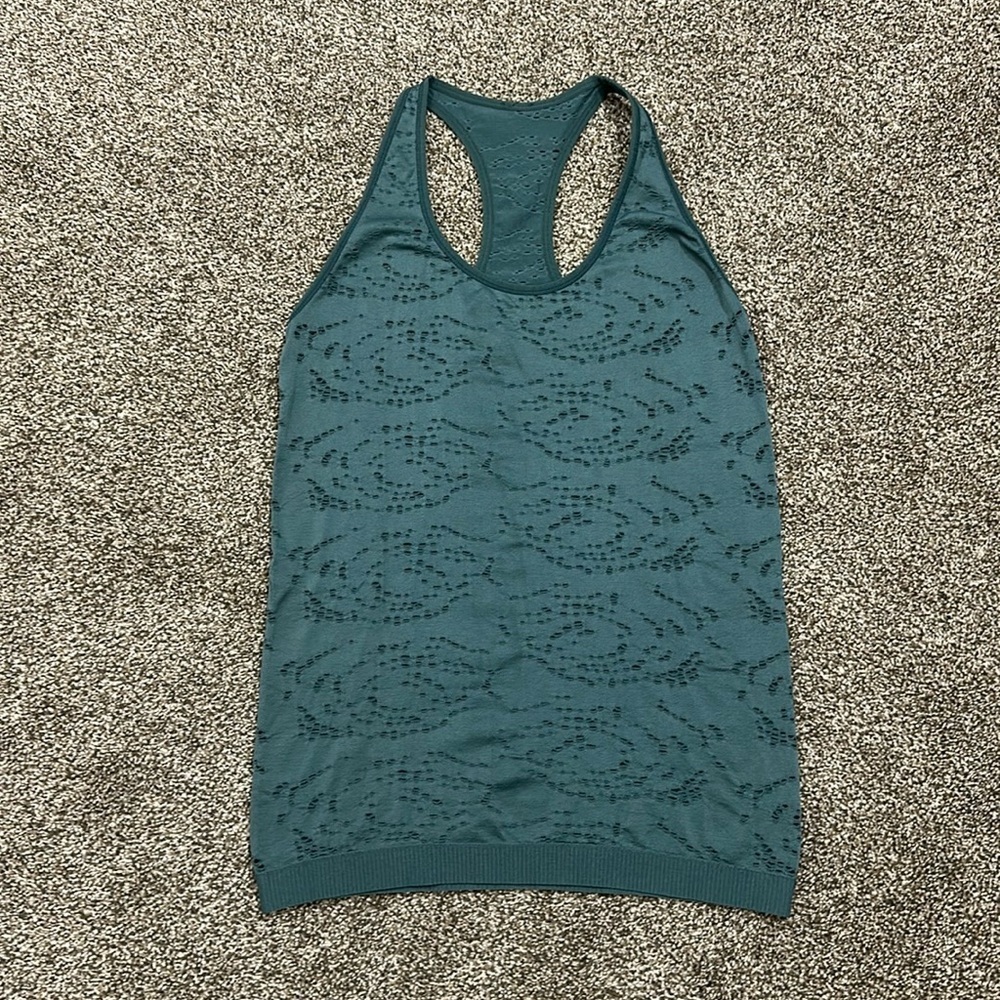 Fabletics cut out tank top - no tag- green perfect for layering - workout